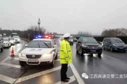 江西高速交警,守护平安路，温暖回家路