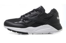 锐步reebok,百年运动品牌，科技与时尚的完美融合
